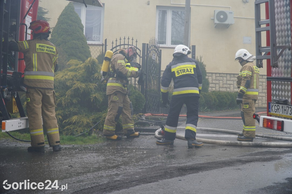 Pożar budynku mieszkalnego w Sękowej (17.04.)