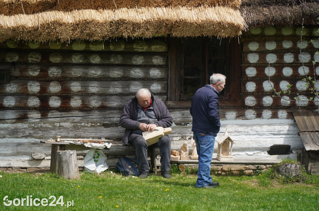 Otwarcie sezonu letniego w skansenie w Szymbarku