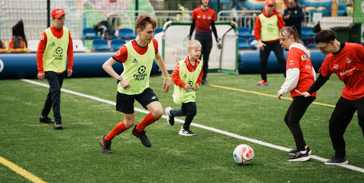 Turniej Piłkarski Futbol Plus w Gorlicach - piątek