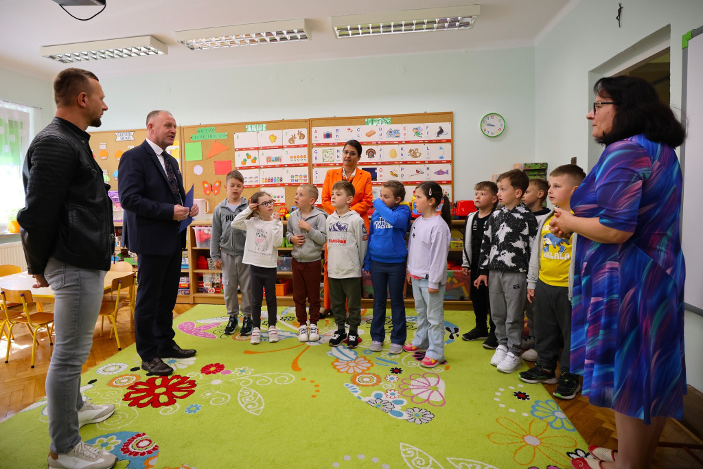 Podpisano umowy na modernizacje przedszkoli w Gminie Gorlice