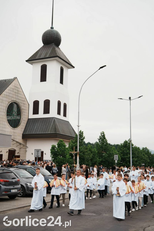 Procesja Bożego Ciała w parafii pw. Św. Jadwigi Królowej