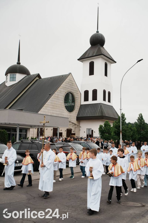 Procesja Bożego Ciała w parafii pw. Św. Jadwigi Królowej
