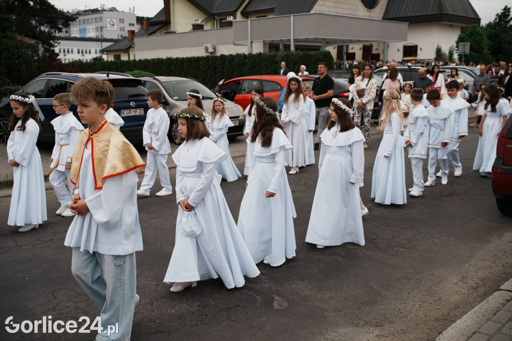 Procesja Bożego Ciała w parafii pw. Św. Jadwigi Królowej