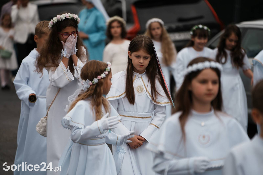 Procesja Bożego Ciała w parafii pw. Św. Jadwigi Królowej