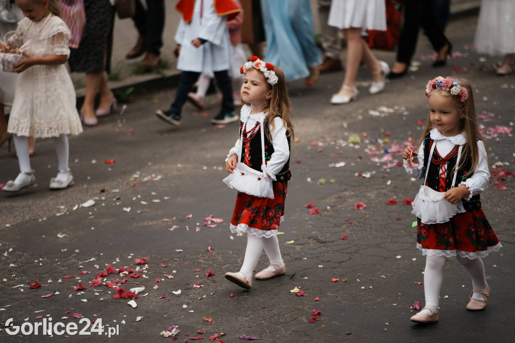 Procesja Bożego Ciała w parafii pw. Św. Jadwigi Królowej