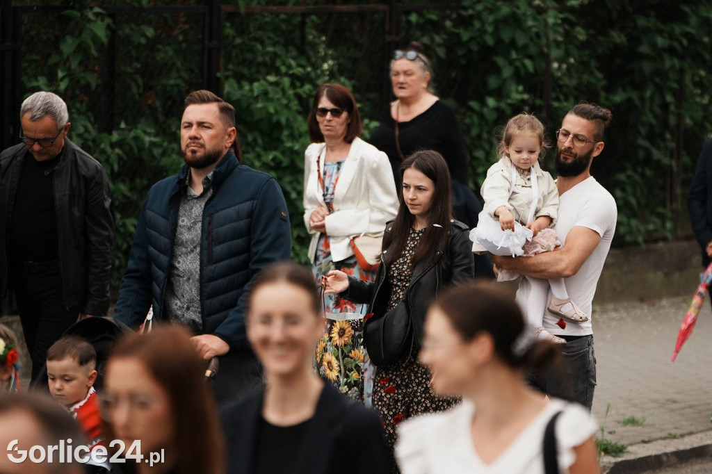 Procesja Bożego Ciała w parafii pw. Św. Jadwigi Królowej