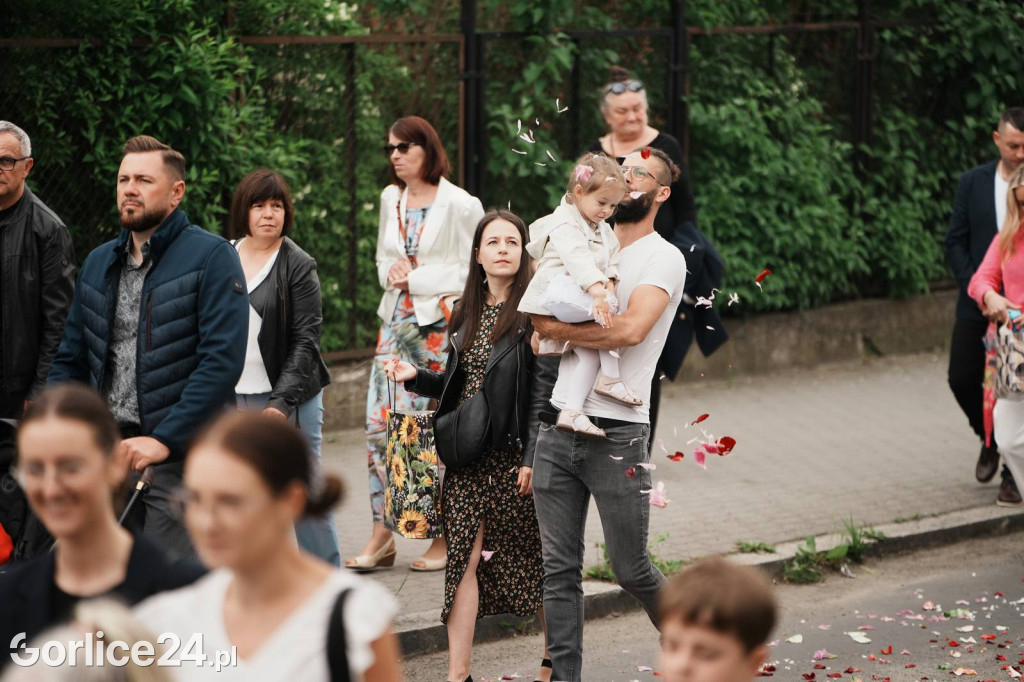 Procesja Bożego Ciała w parafii pw. Św. Jadwigi Królowej
