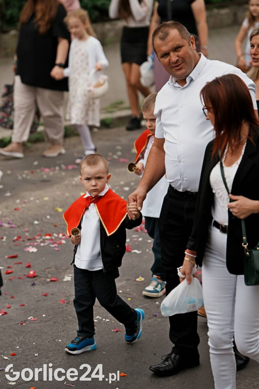 Procesja Bożego Ciała w parafii pw. Św. Jadwigi Królowej