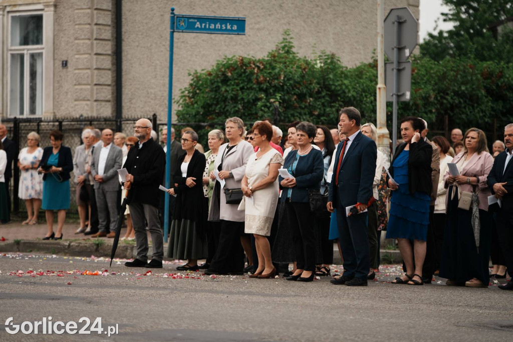 Procesja Bożego Ciała w parafii pw. Św. Jadwigi Królowej