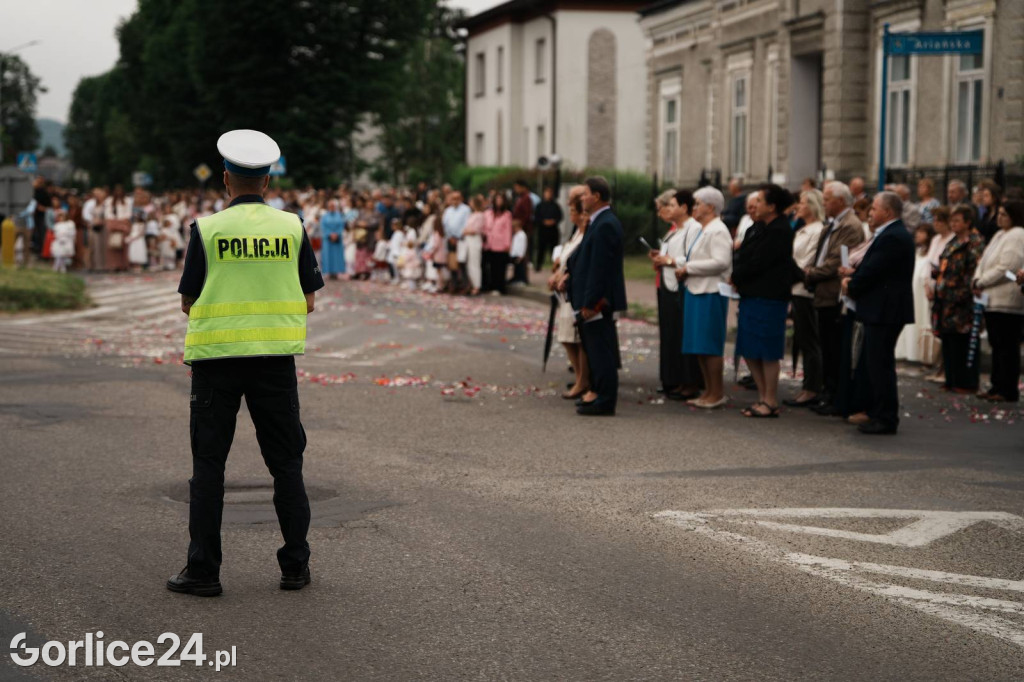 Procesja Bożego Ciała w parafii pw. Św. Jadwigi Królowej