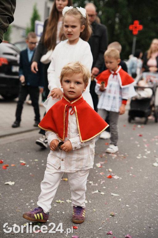 Procesja Bożego Ciała w parafii pw. Św. Jadwigi Królowej