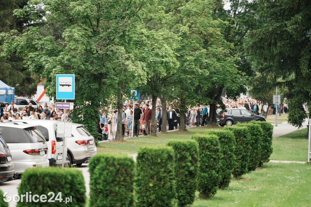 Procesja Bożego Ciała w parafii pw. Św. Jadwigi Królowej