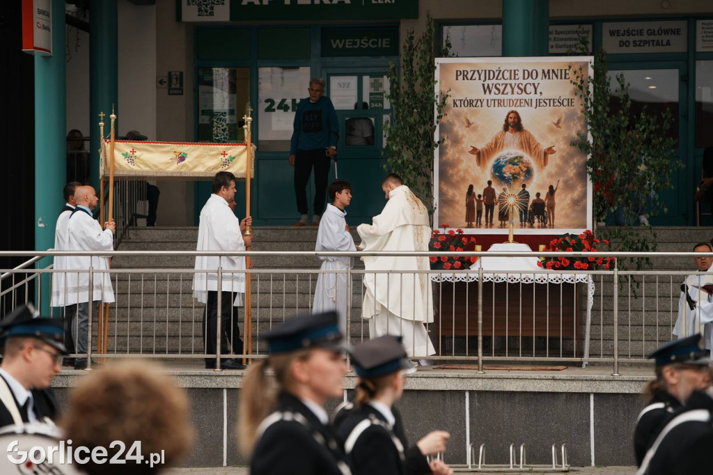 Procesja Bożego Ciała w parafii pw. Św. Jadwigi Królowej