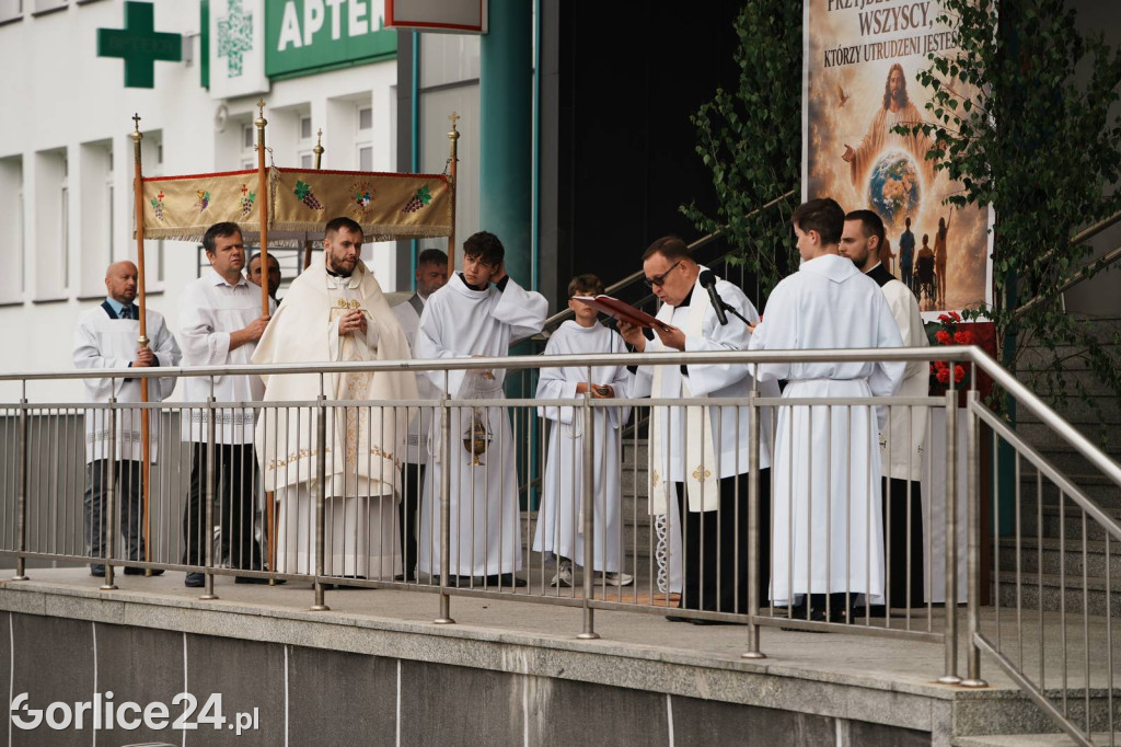 Procesja Bożego Ciała w parafii pw. Św. Jadwigi Królowej