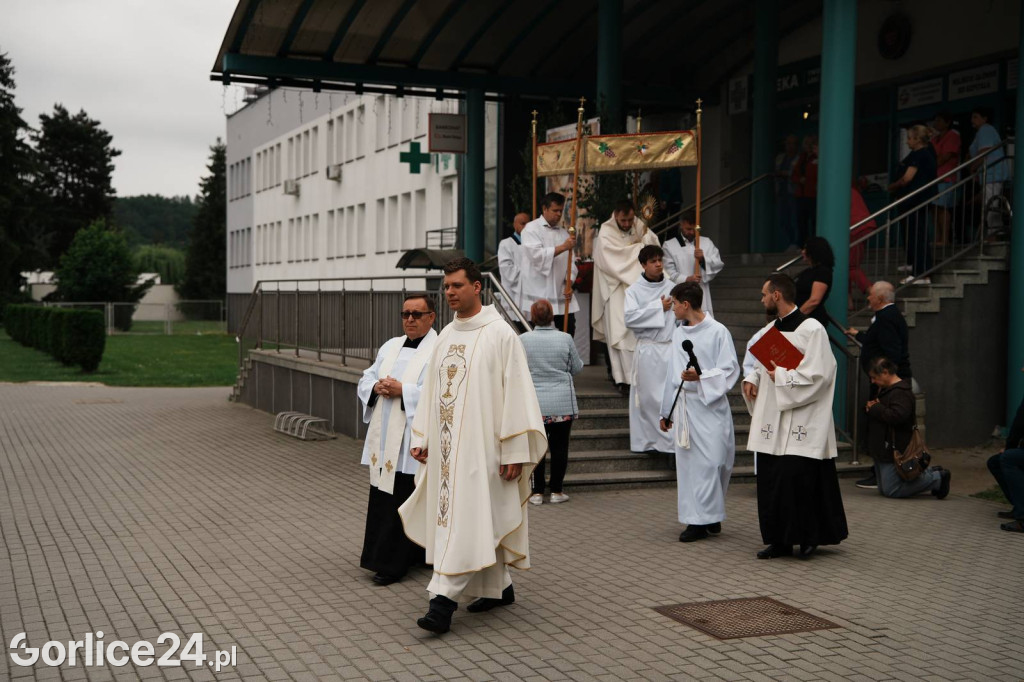 Procesja Bożego Ciała w parafii pw. Św. Jadwigi Królowej