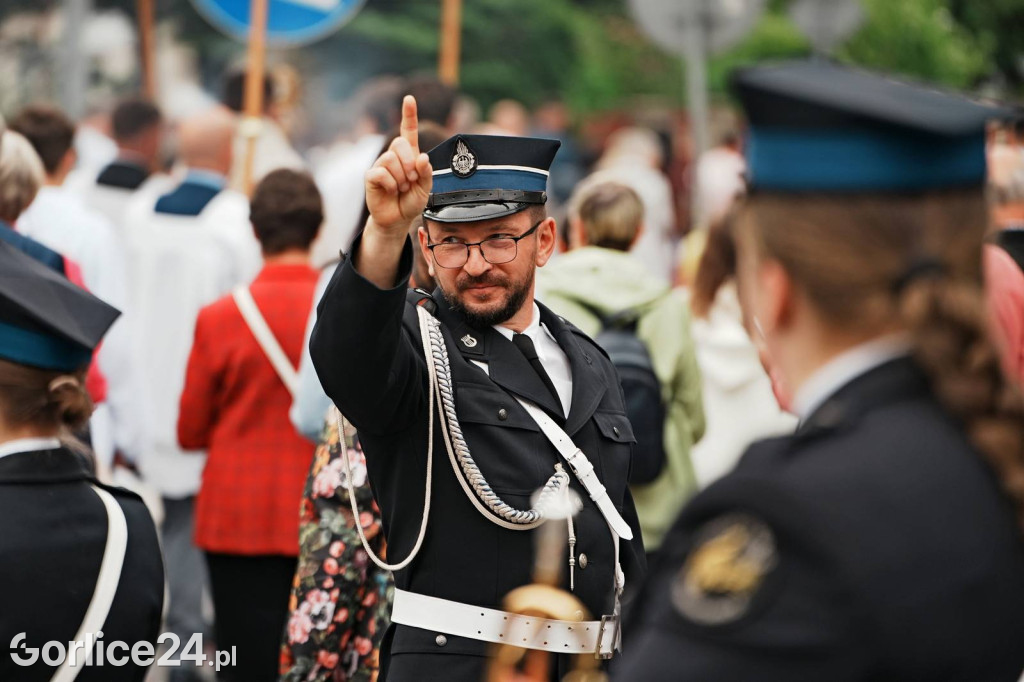 Procesja Bożego Ciała w parafii pw. Św. Jadwigi Królowej