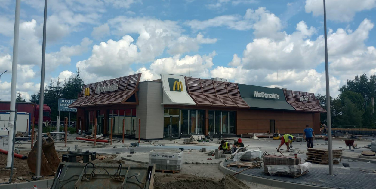 Budowa restauracji McDonald's