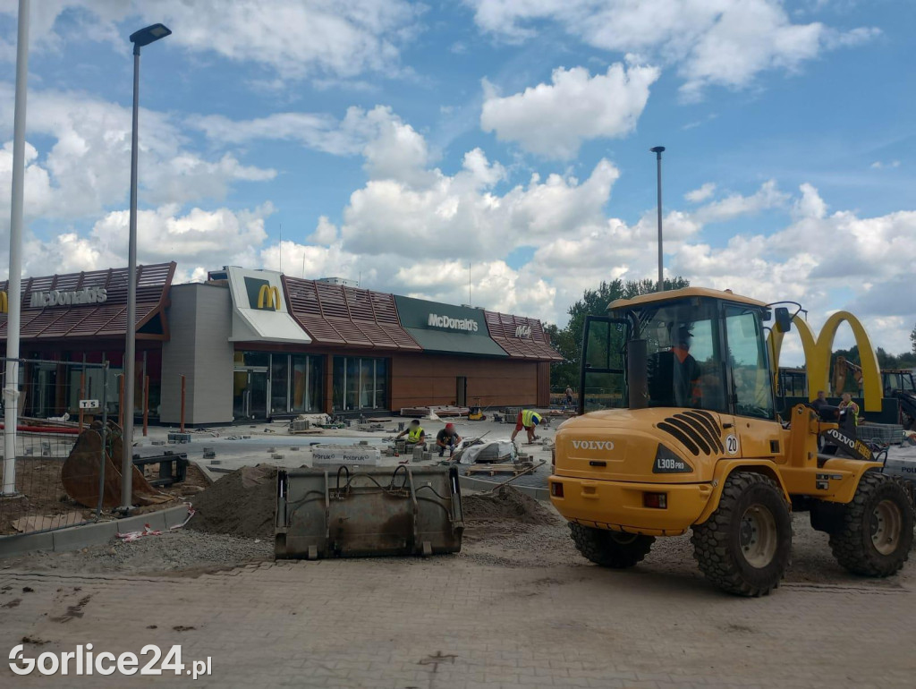 Budowa restauracji McDonald's