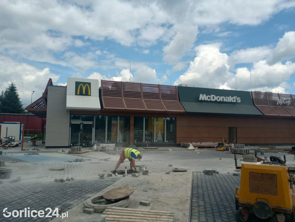 Budowa restauracji McDonald's