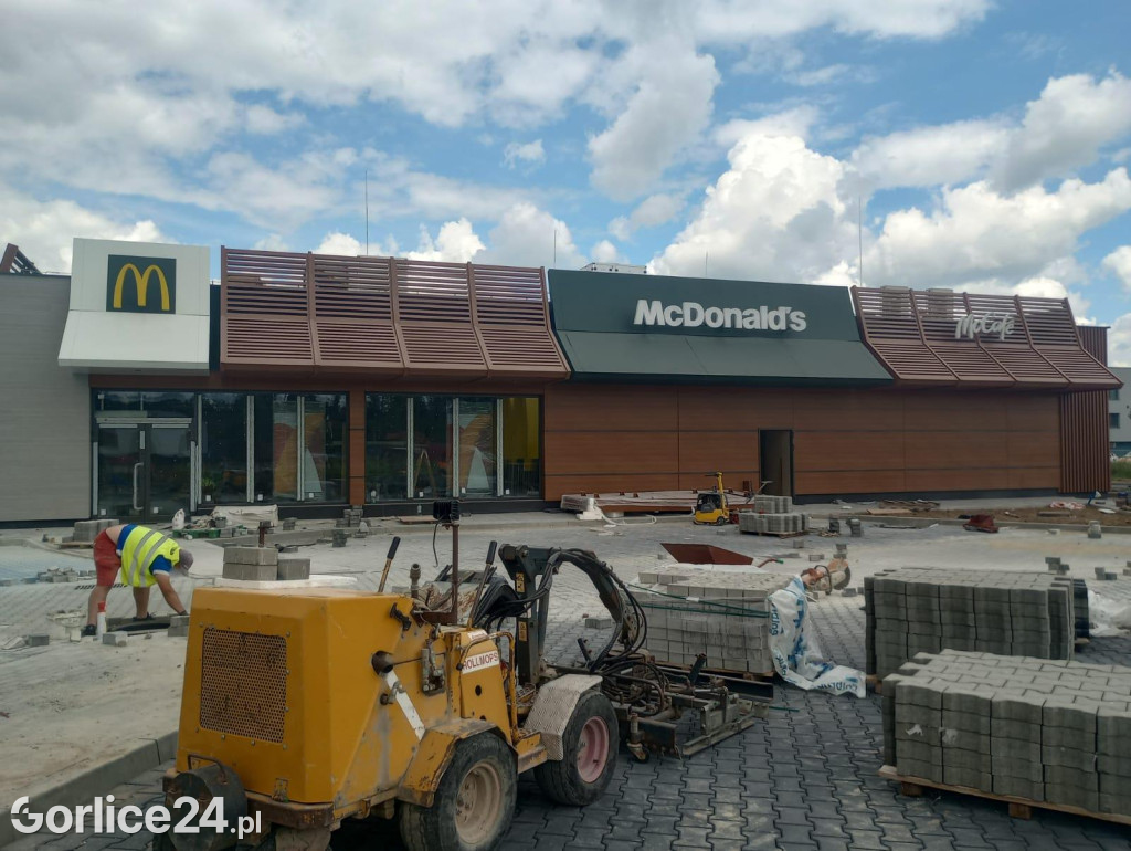 Budowa restauracji McDonald's