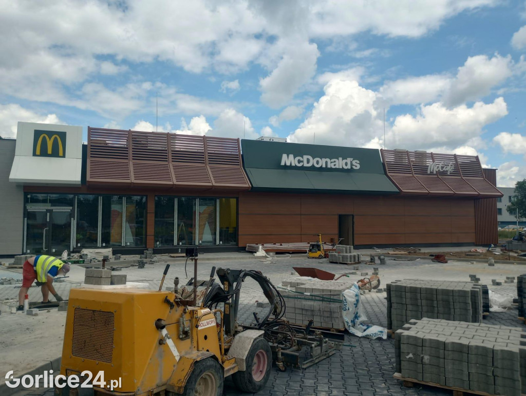 Budowa restauracji McDonald's