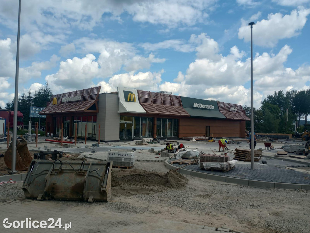 Budowa restauracji McDonald's
