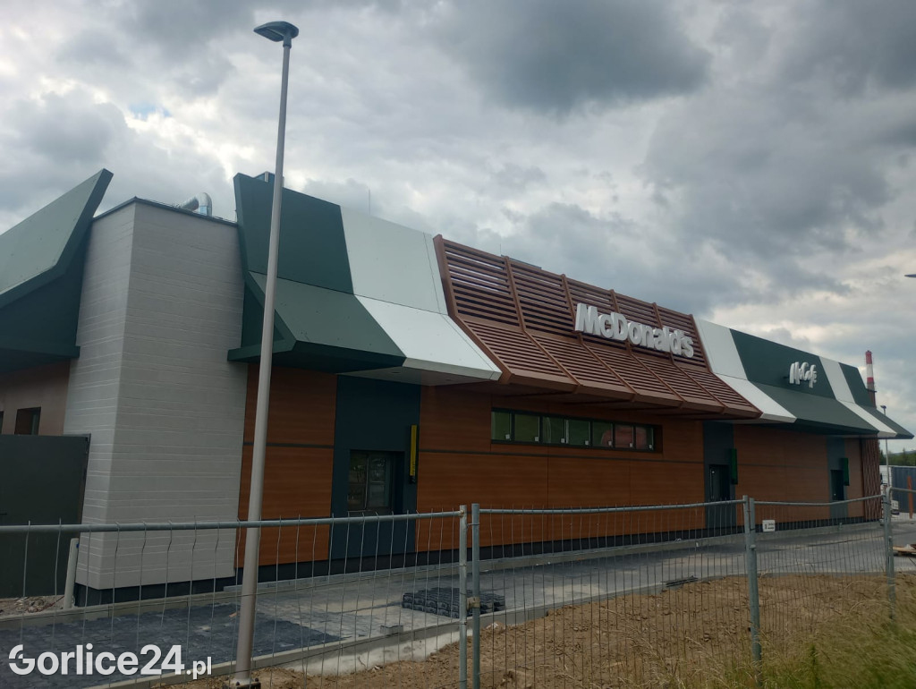 Budowa restauracji McDonald's