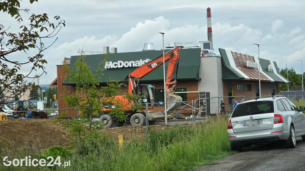 Budowa restauracji McDonald's
