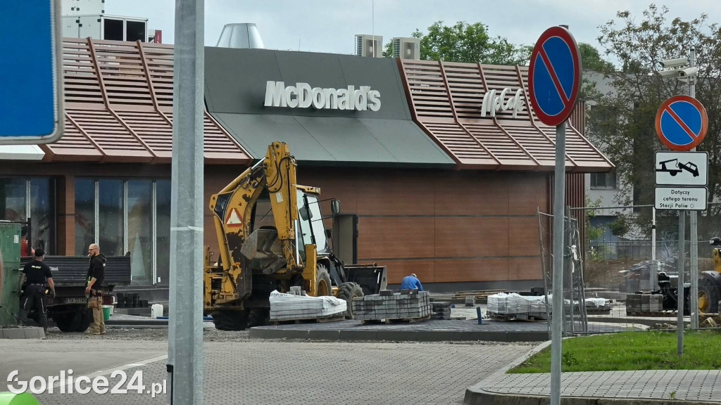 Budowa restauracji McDonald's