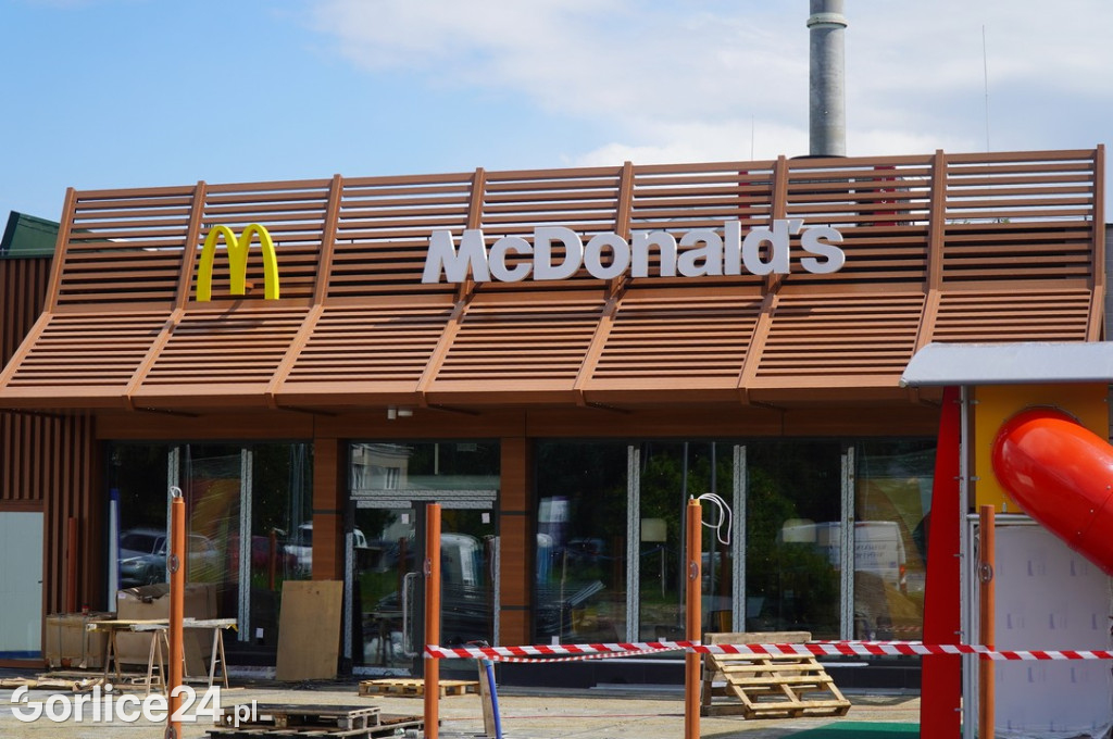 Pylon McDonalds