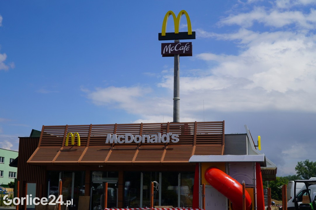 Pylon McDonalds