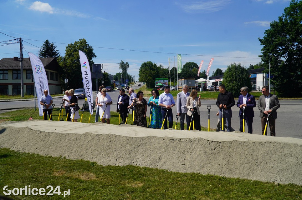 Rozpoczęcie budowy ronda w Bieczu