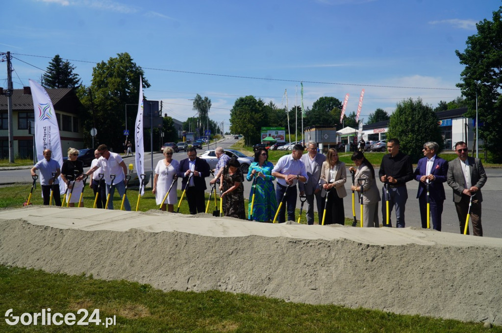 Rozpoczęcie budowy ronda w Bieczu
