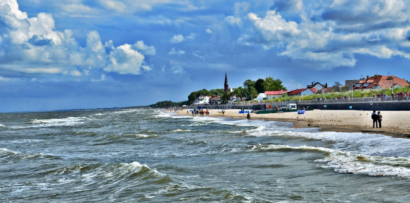 Sarbinowo - mała wioska na Bałtykiem zyskująca coraz większą popularność wśród turystów. Bardzo chętnie odwiedzana przez gorliczan.