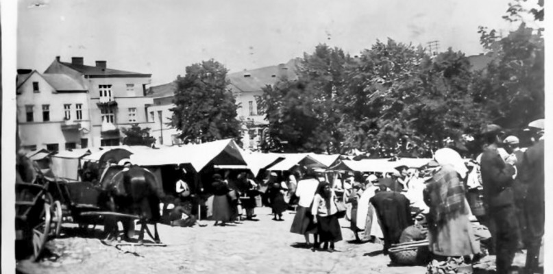 Gorlice Rynek , dzień targowy rok 1931. Fot. Piotr Gurba 
