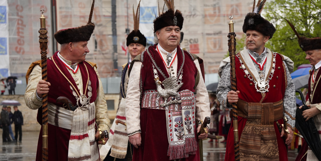 Dotychczasowi król Paweł Czeszyk oraz marszałkowie. / fot. Gorlice24