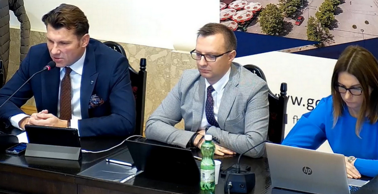 fot. screenshot sesja Rady Miasta Gorlice