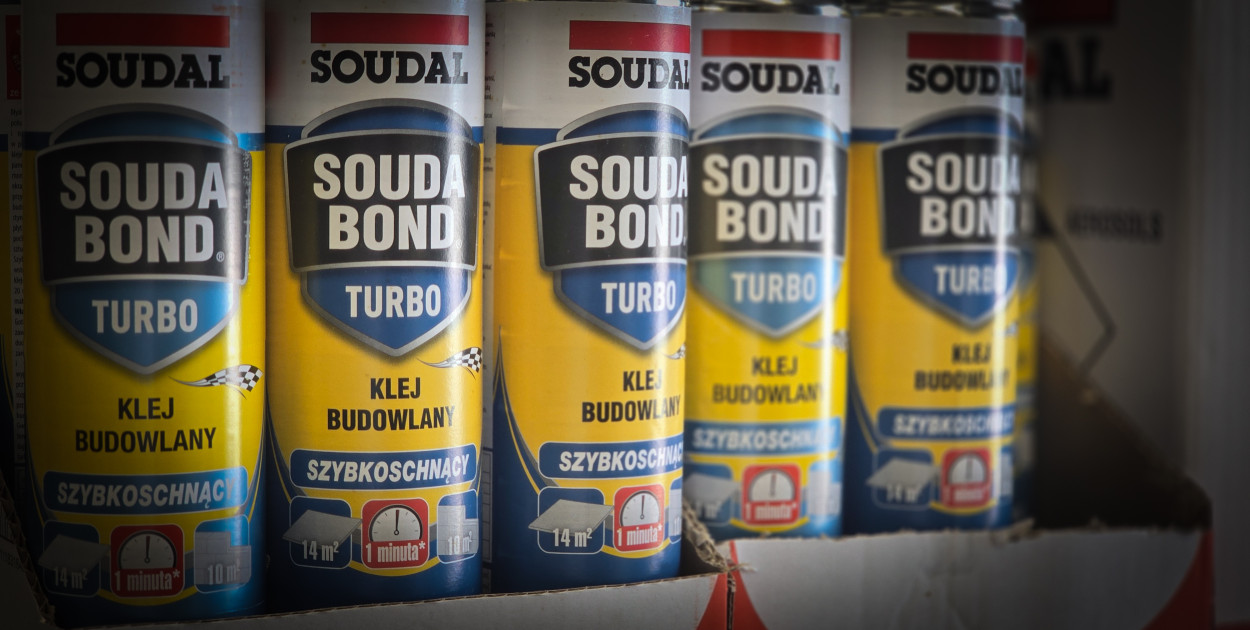 Szukasz solidnego kleju budowlanego? Oto on, znajdziesz go w PSB Profi Gorlice