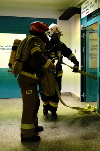Ćwiczenia strażaków w szpitalu 30.06.2022-1744