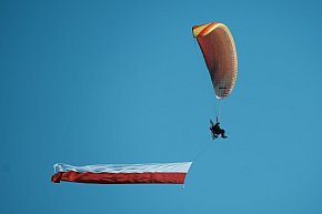 Święto Flagi: Wielka Biało-Czerwona nad Gorlicami (02.05.)-5651