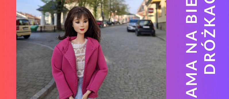 Wystawa fotogtrafii i lalek