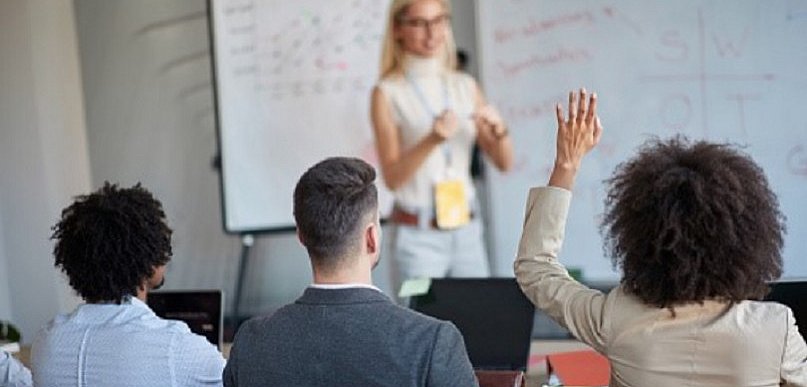 Czy warto skorzystać z kursów z urzędu pracy? 