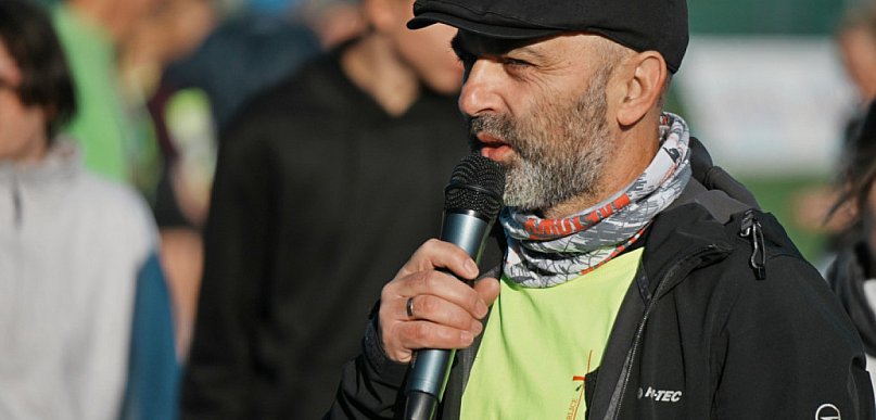 "Bieg to świetne lekarstwo na poprawę samopoczucia". Adam Rachwał z "Maratonu"