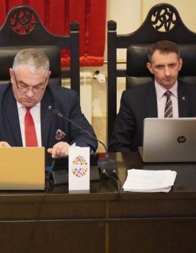 Rada Miasta Gorlice. Wniosek o odwołanie wiceprzewodniczącego Ludwina [FOTO]-14748