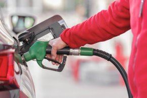 Ceny paliw. Kierowcy nie odczują zmian, eksperci mówią o "napiętej sytuacji"-23213