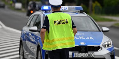 Kierowca autobusu zahaczył o muzealny mur. Dostał spory mandat-33521