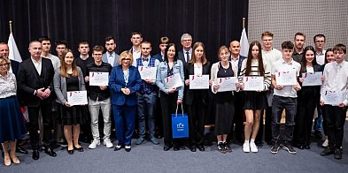 Historia powojennej Polski oczami młodzieży – rozstrzyg-33517