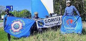 Policjanci przejechali 750 km na rowerach. Wszystko po 