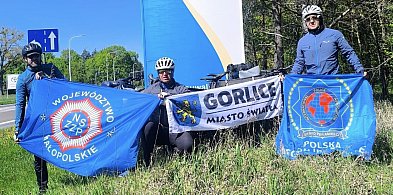 Policjanci przejechali 750 km na rowerach. Wszystko po to, by pomóc Pawłowi-33555