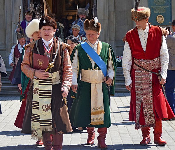 Salwy armatnie na cześć nowego Króla Kurkowego w Gorlicach [FOTO]-33583